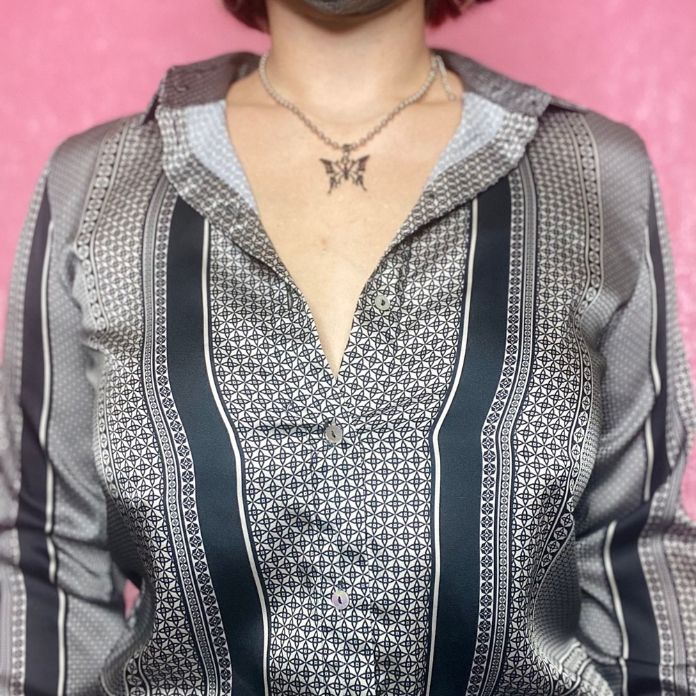 H&M Button Up⚡️ - Picture 2 of 6